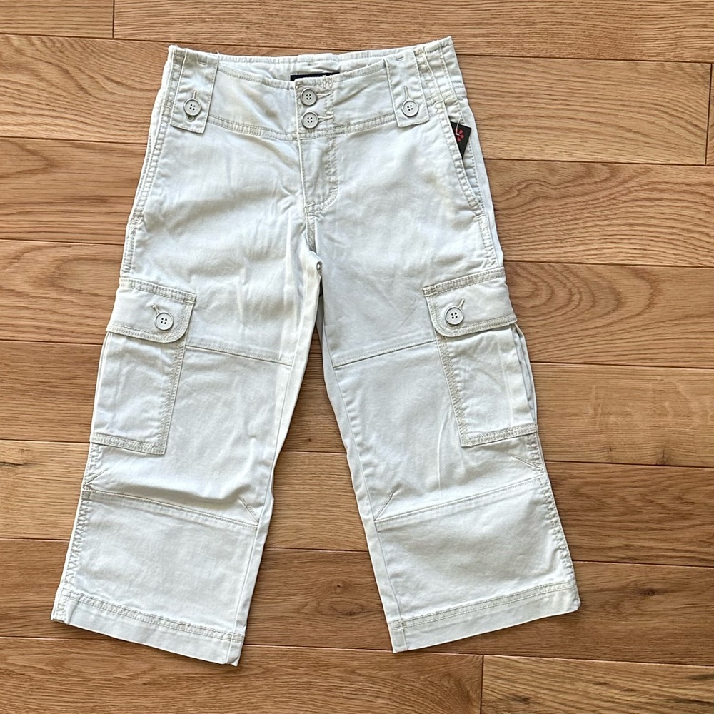 NWT Dally Mack (Sally Miller) cropped khaki pants